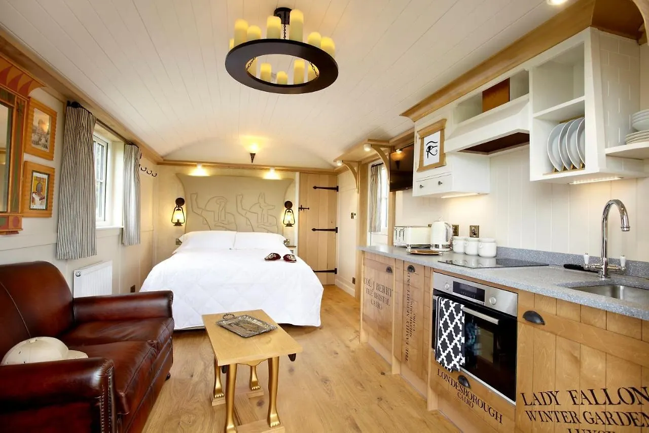 Hornington Manor Luxury Shepherd Huts York United Kingdom